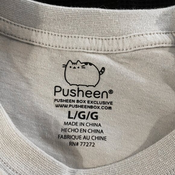 Pusheen Box Exclusive Fall/Winter Unisex T-Shirt - Picture 4 of 4